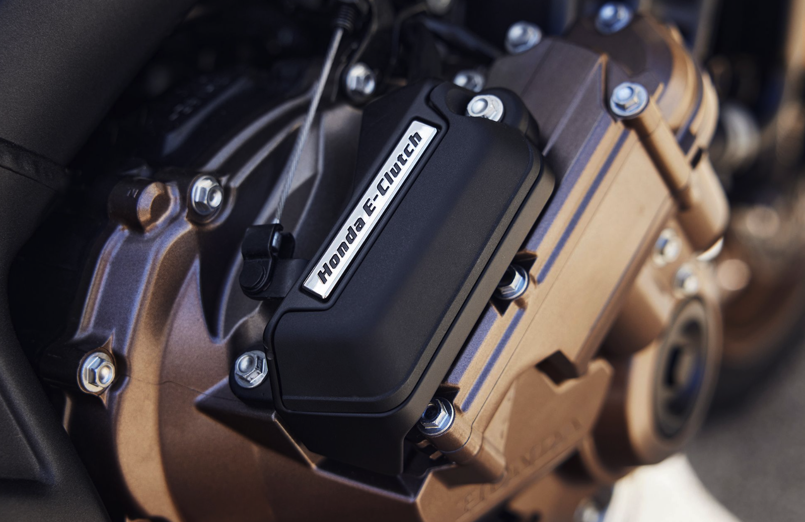 E-Clutch Nedir?